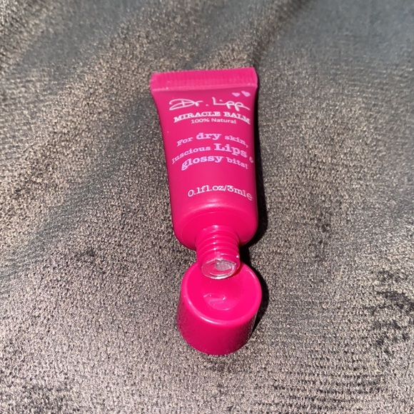 🎀5 piece brand new skincare bundle! - Picture 6 of 6